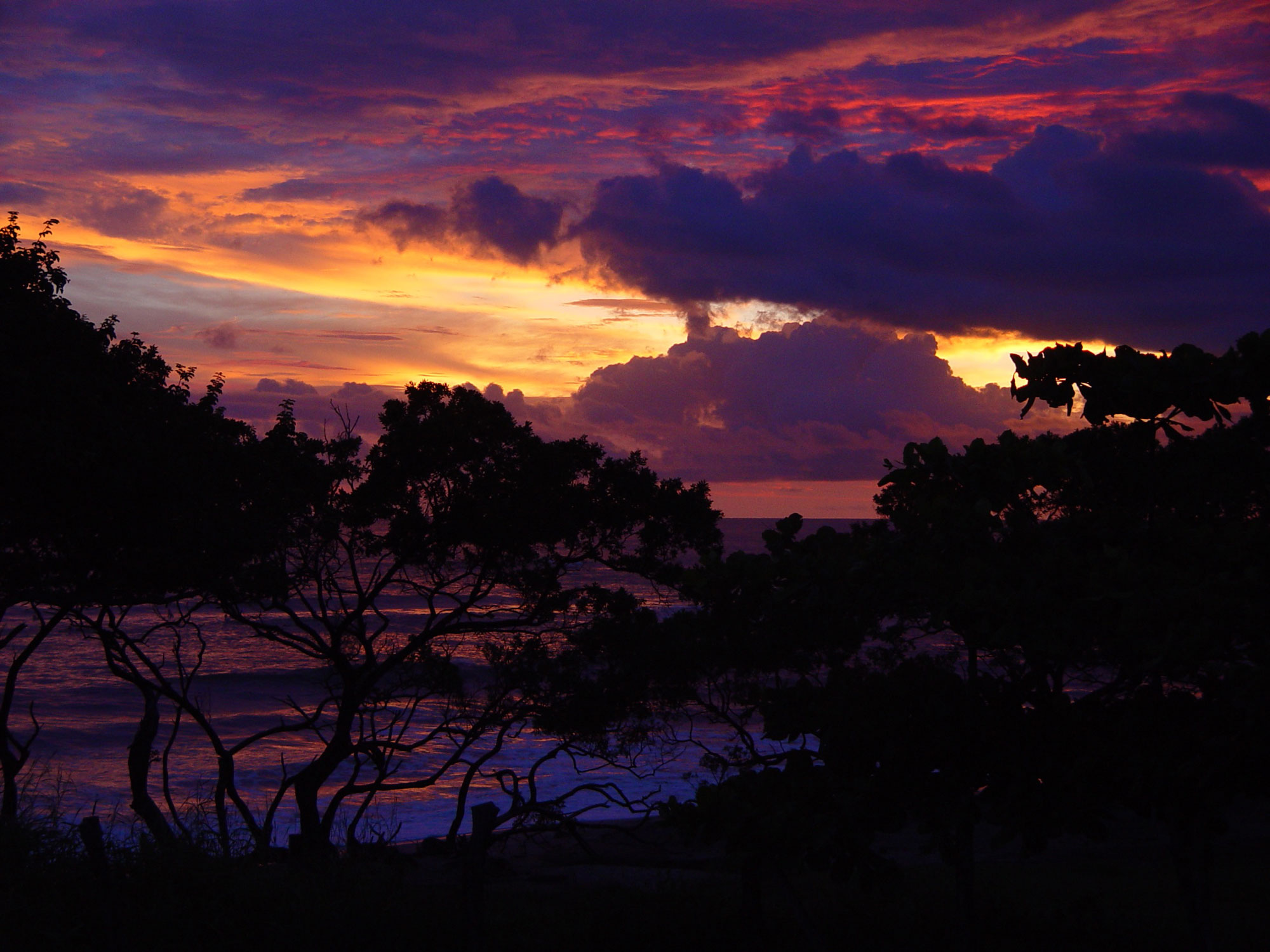 Sunset en Playa Negra